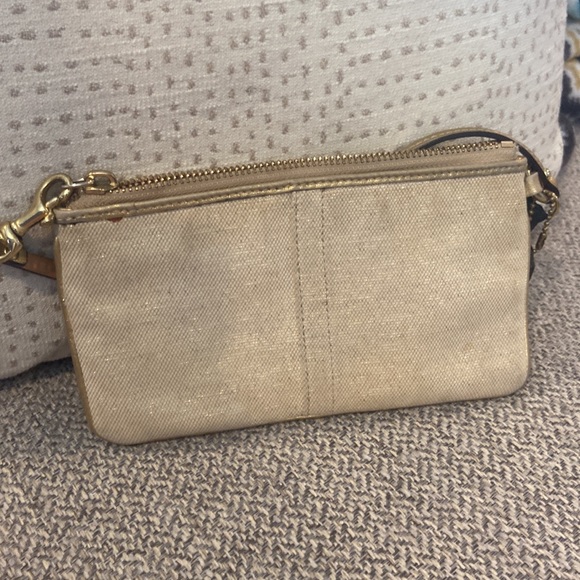 Coach Wristlet - Picture 6 of 6